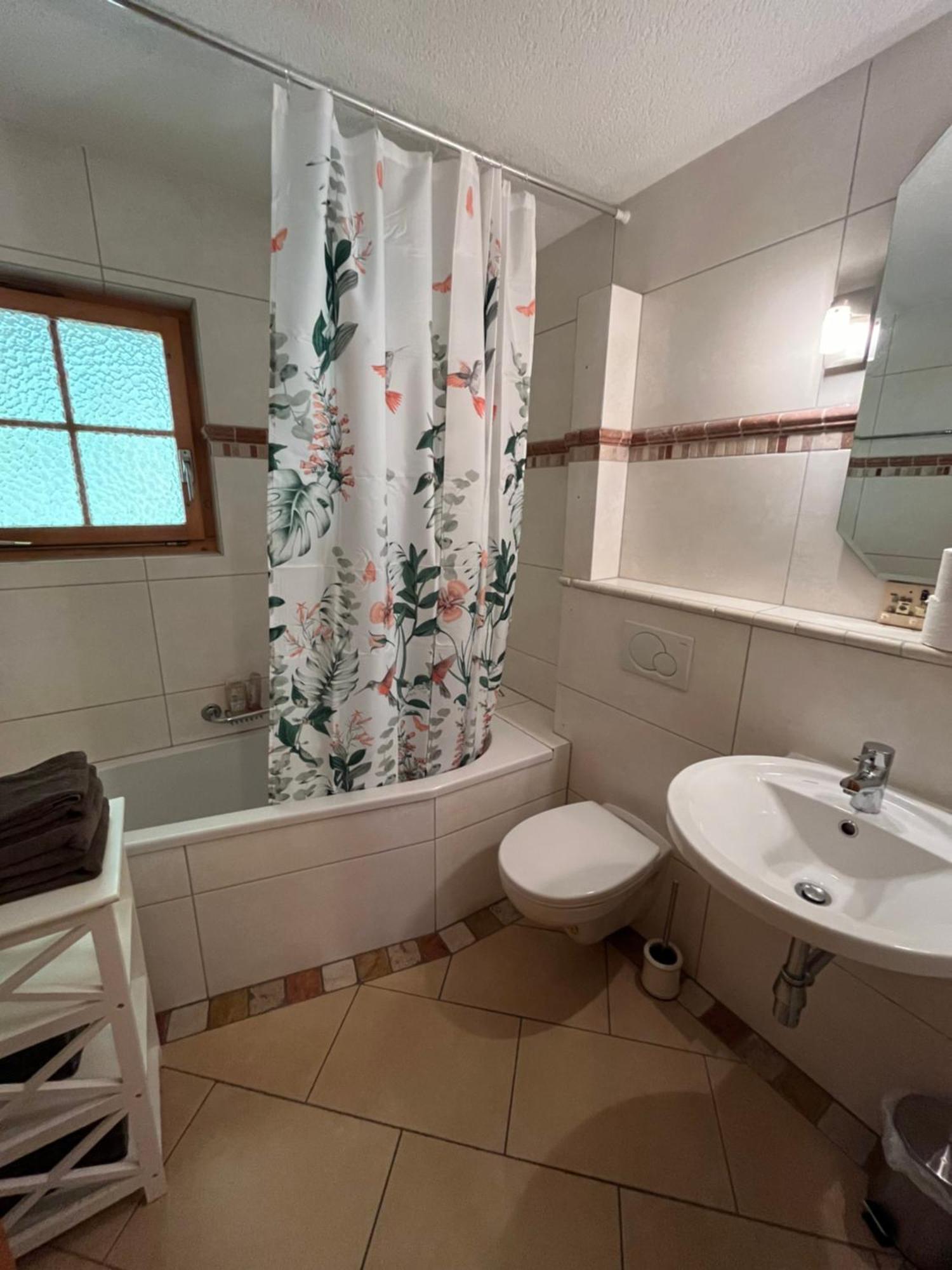 L'Herensarde, Bel Appartement Avec Jardin-Terrasse Et Garage Evolène Exterior foto